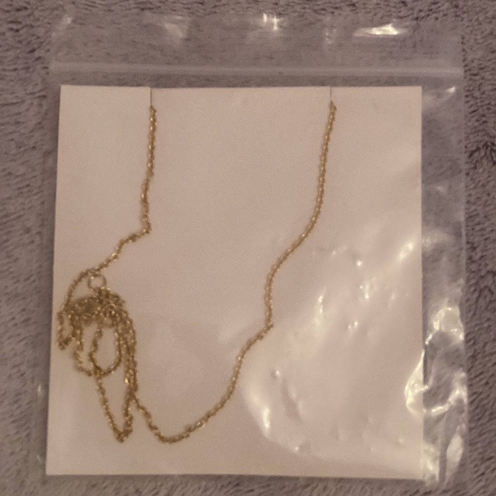 Jook and Nona ‘Love’ 18k gold-plated Necklace and Makeup Bag! - Picture 3 of 3